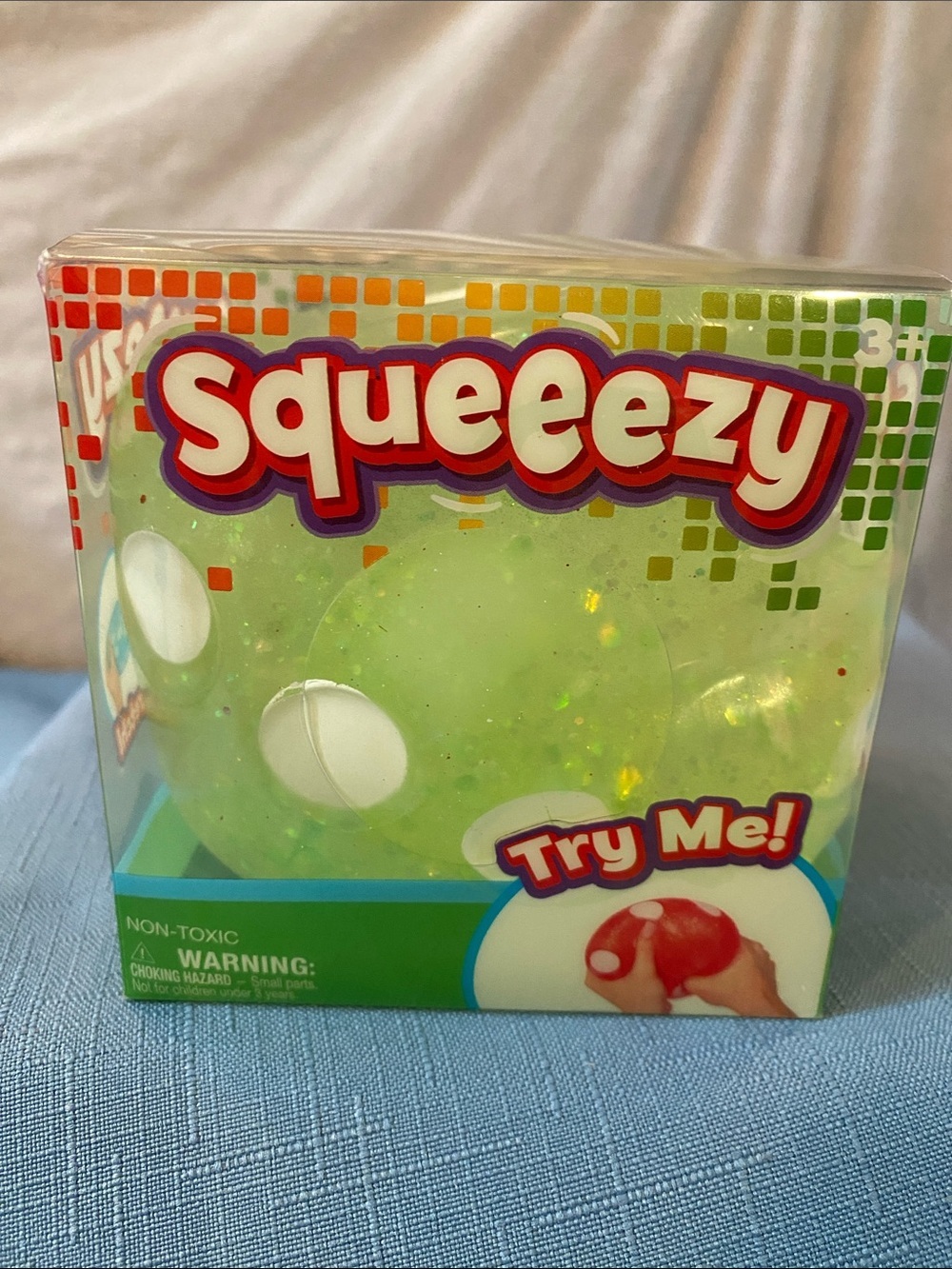 Squeezy squishy dice Green Sensory dice by Toymendous NIOP